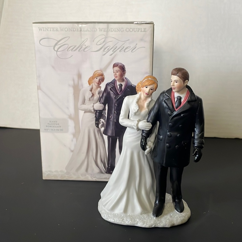 Wedding Cake Topper Winter Wonderland New Weddingstar Figurine Bride Groom